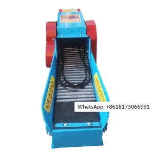 Multi functional animal feed for cattle and sheep, grain, grass, rice, corn, wheat, hay, feed, silage, agricultural crusher